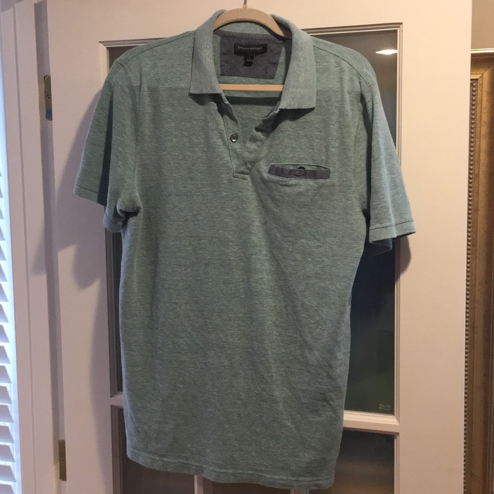 Banana Republic short-sleeve shirt